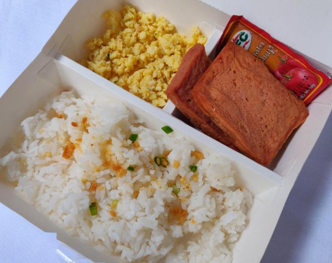 Reddoorz Plus @ Silk Residences Sta. Mesa Monthly Stay Manila Bagian luar foto