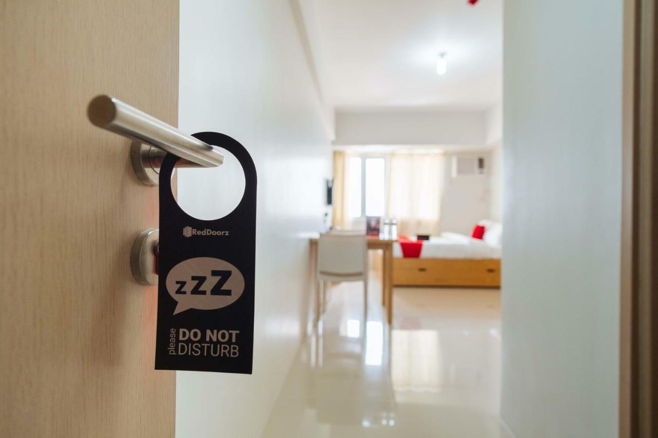 Reddoorz Plus @ Silk Residences Sta. Mesa Monthly Stay Manila Bagian luar foto