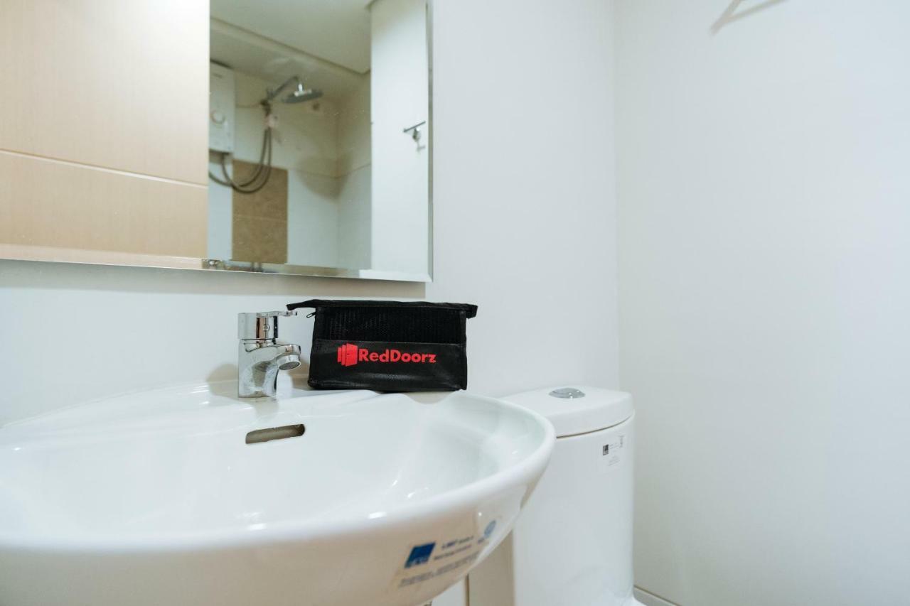 Reddoorz Plus @ Silk Residences Sta. Mesa Monthly Stay Manila Bagian luar foto