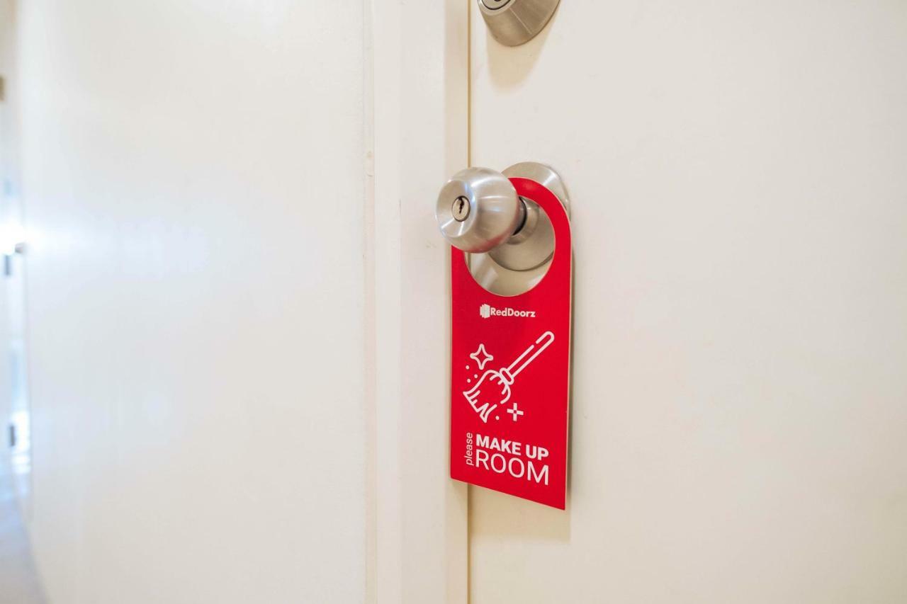 Reddoorz Plus @ Silk Residences Sta. Mesa Monthly Stay Manila Bagian luar foto